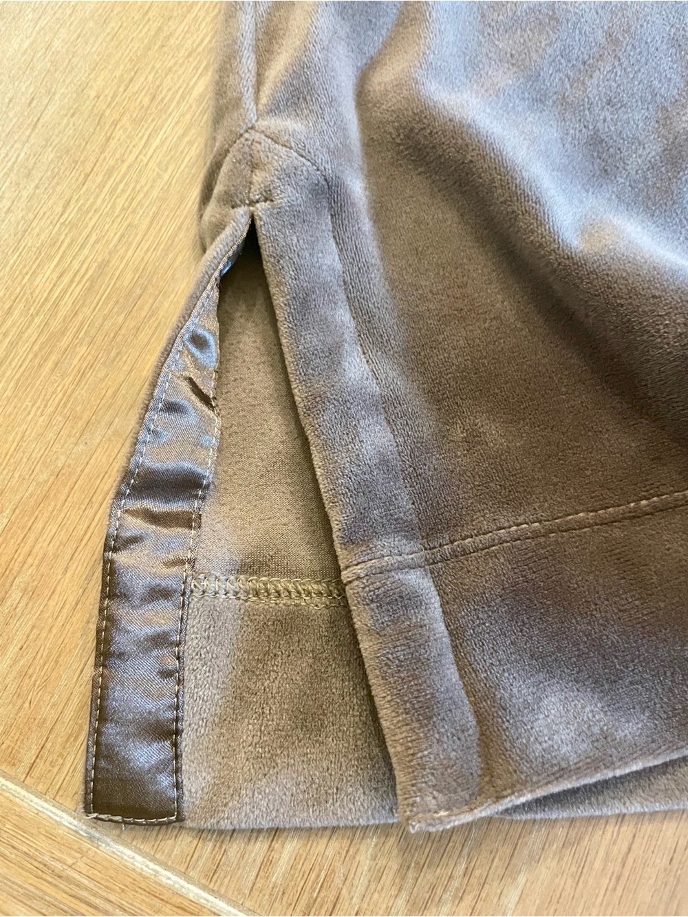 J. Jill V-Neck Velour Tunic Pull-over Top - Picture 5 of 6